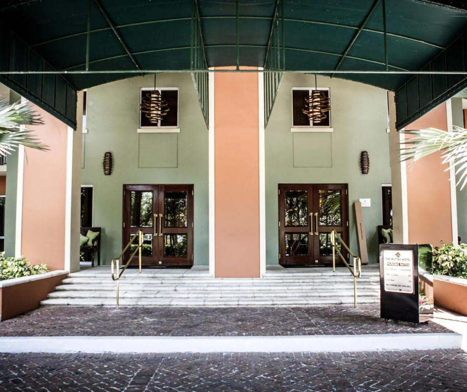The Mutiny Luxury Suites Hotel