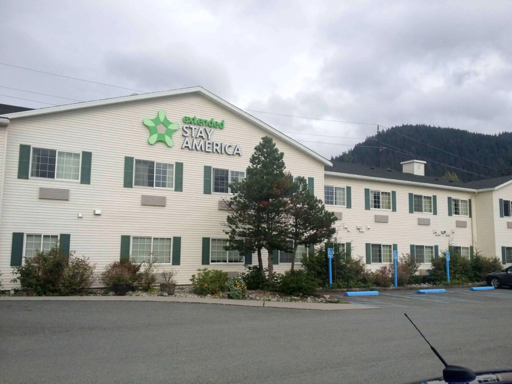 Aviator Suites Hotel by Aspen Hotels