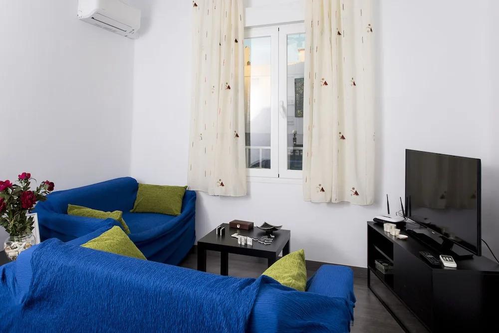 Sea & Wave AQ Boutique Apartment