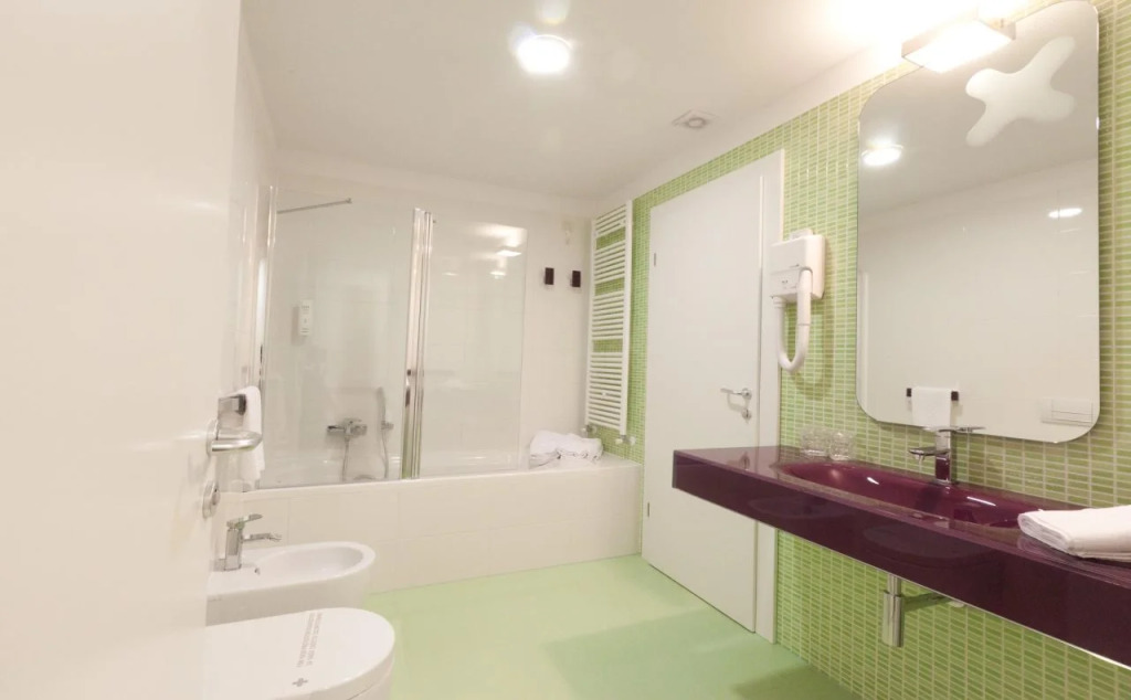 VELANERA Hotel & Restaurant