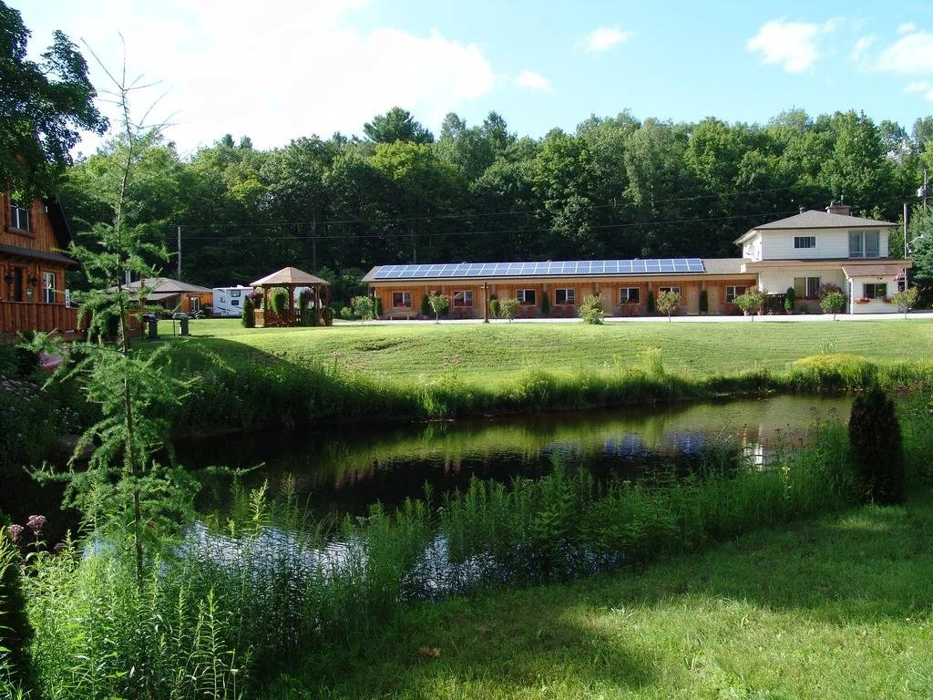 The Highlands Motel