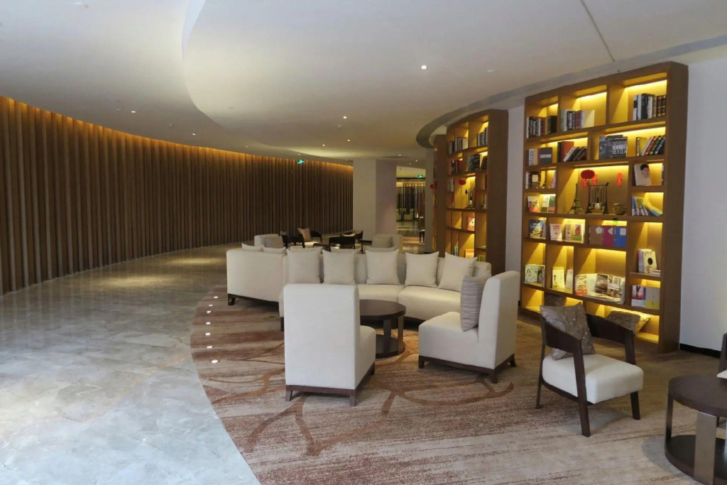 Biquan Kongzhong Hot Spring Hotel
