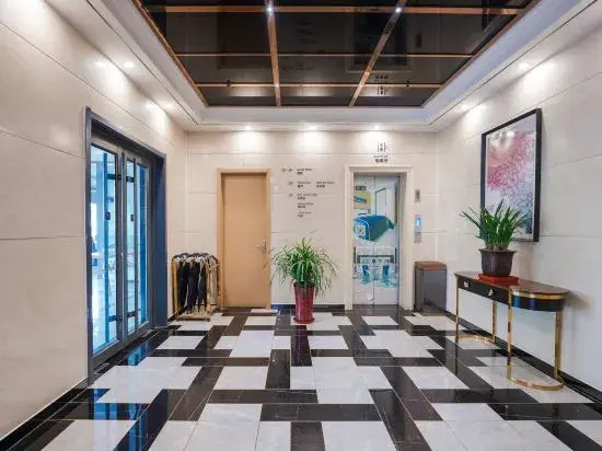 LANOU Hotel (Yucheng Debai Plaza)