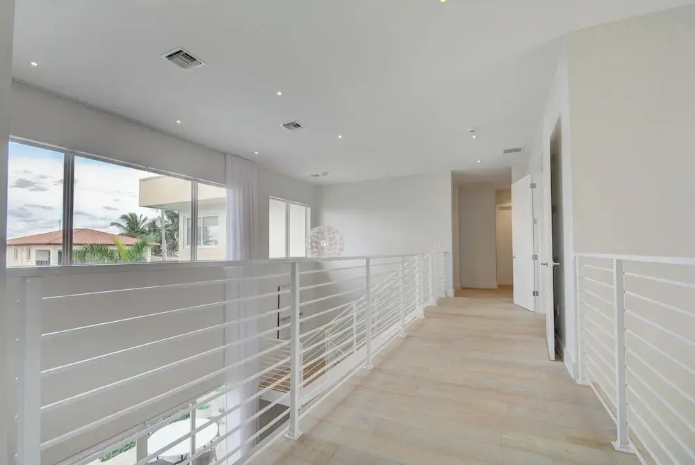 Luxurious Beach Retreat w/ Heated Pool&basketball