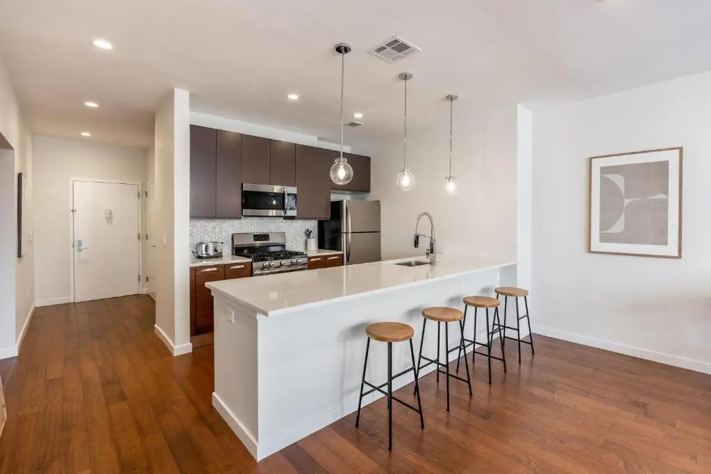 Kislak 302 Spacious 1BR in Heart of Downtown