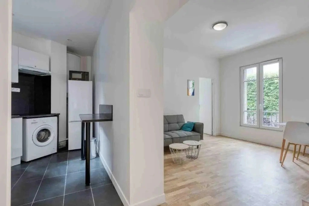 The New White Appart'Hôtel Vitry - Next to Paris