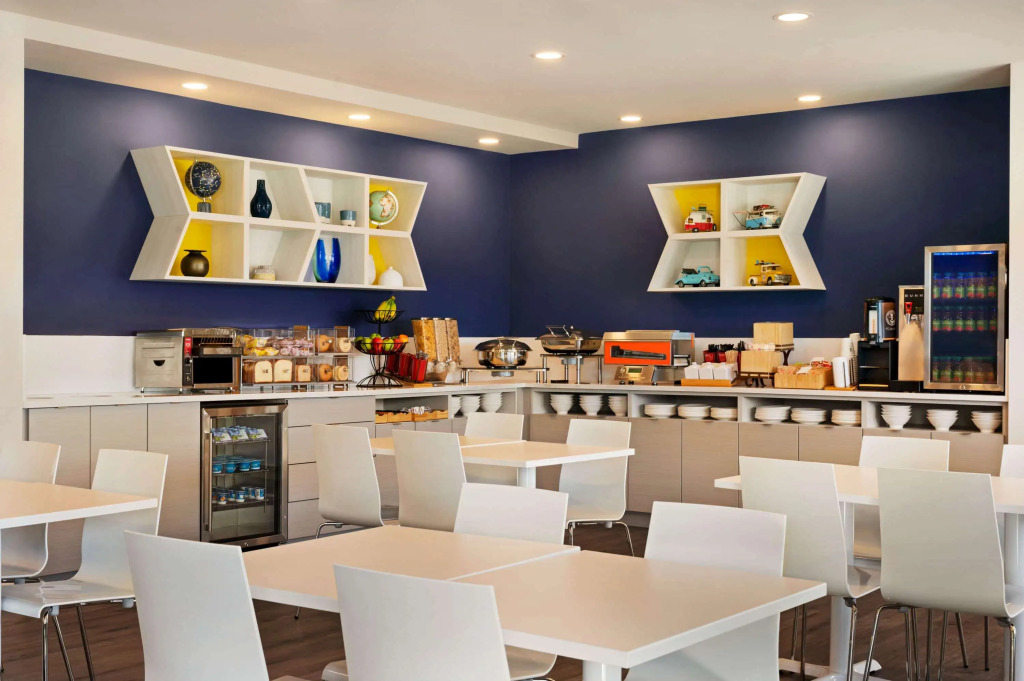 Microtel Inn & Suites by Wyndham Aurora