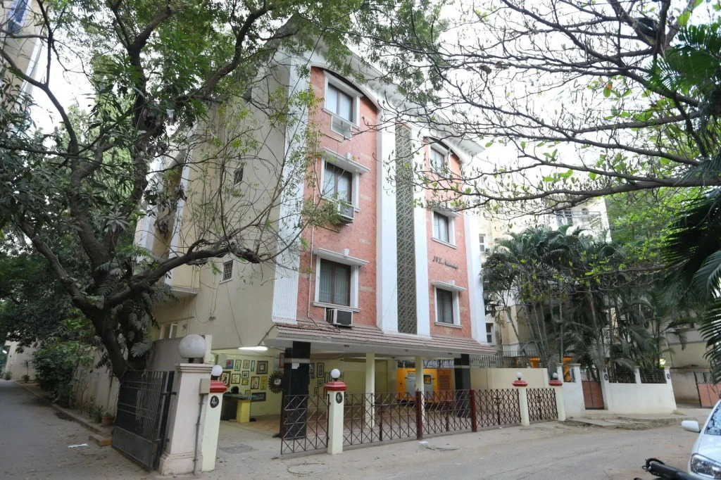 OYO 20006 SilverKey T Nagar