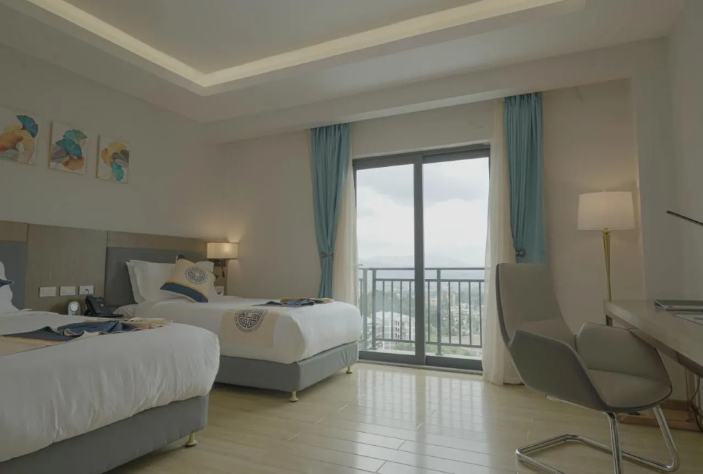 Stay Easy Plus Hotel