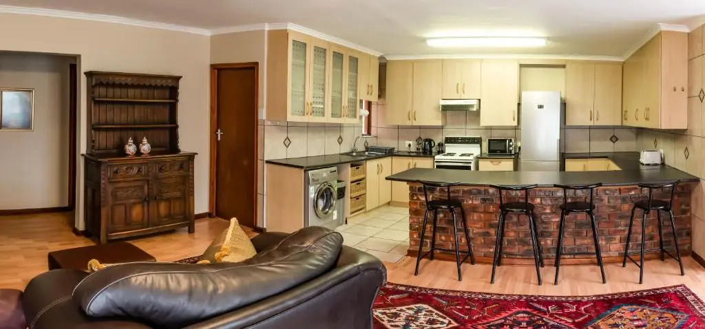 Antiqua Cottage