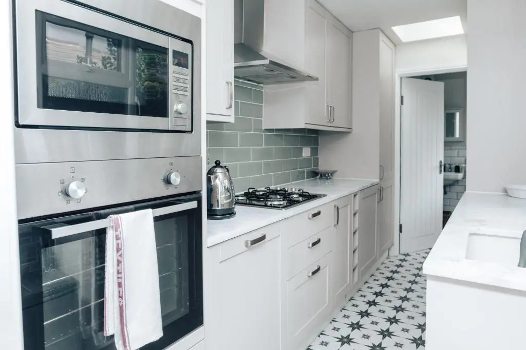 The Dragonfly - Central 2 bedroom house