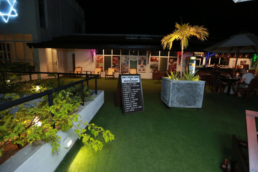 Refresh Hotel Hikkaduwa