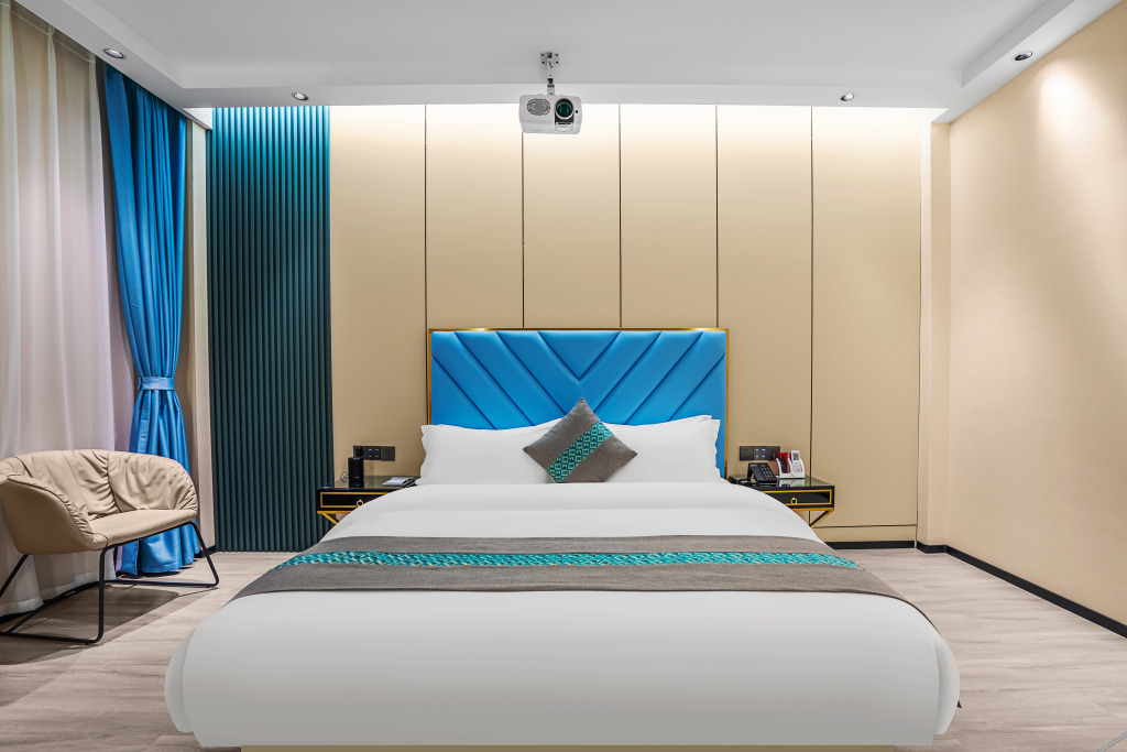 Xi'an Qingya Hotel (Qujing North Railway Station)