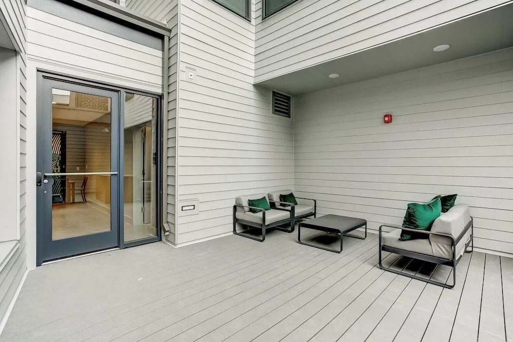 Luxury Apt Near Convcenter, Stadiums, & Harbor