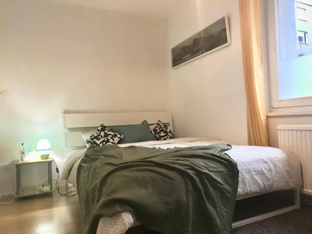 Nr.1 Perfect 3 bedrooms Near To Main Train Station