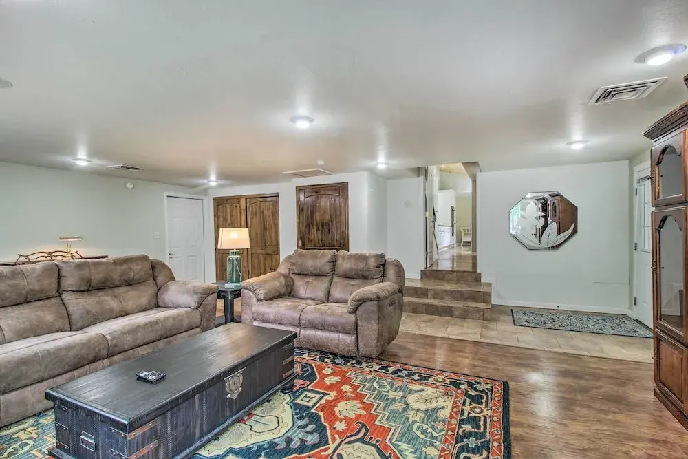 Cozy Pinetop Retreat w/ Yard & Heated Gazebo!
