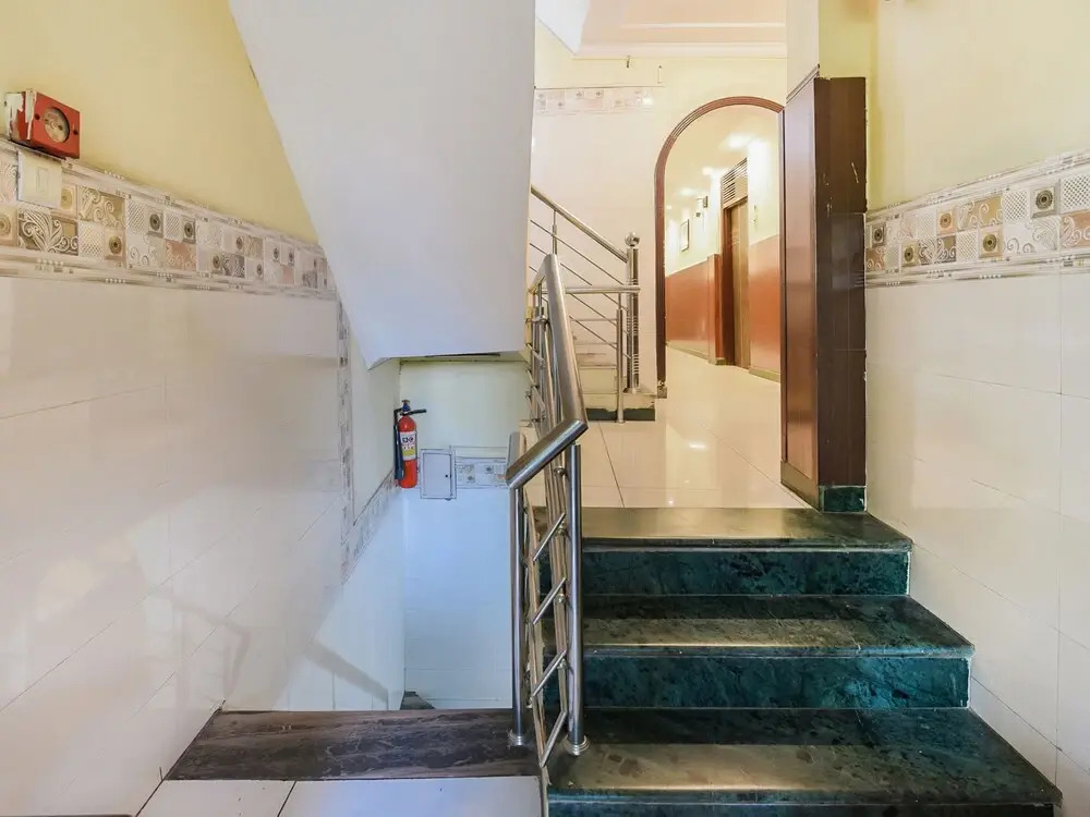 OYO 22322 Hotel Discovery Inn