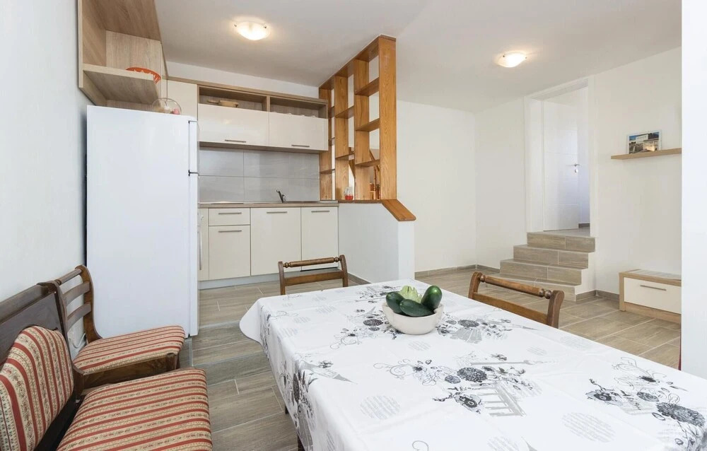 Beautiful Home in Vir With Wifi and 5 Bedrooms