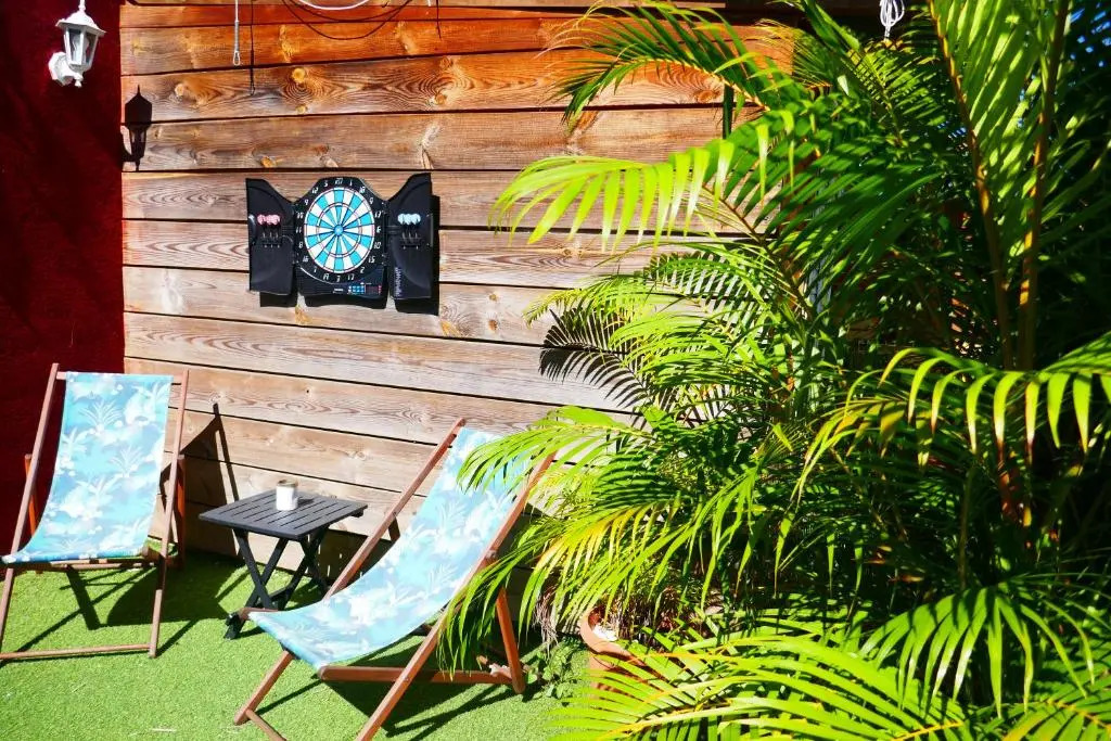 Les Baroudeurs Hostel