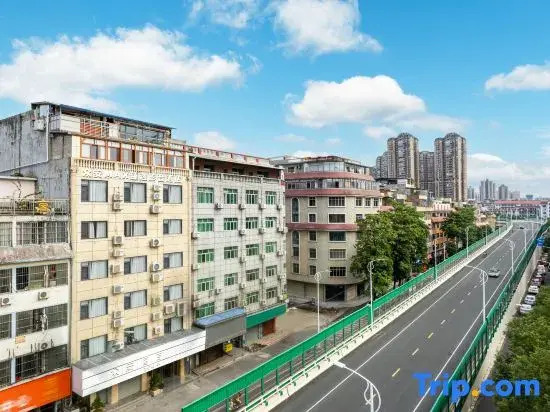 Nanning · Zhong'an Max Premium Audio-Visual Hotel (Jiangnan Wanda Plaza Tingzi Pier)