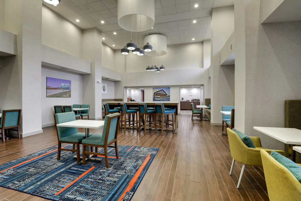 Hampton Inn & Suites St. Louis - Edwardsville