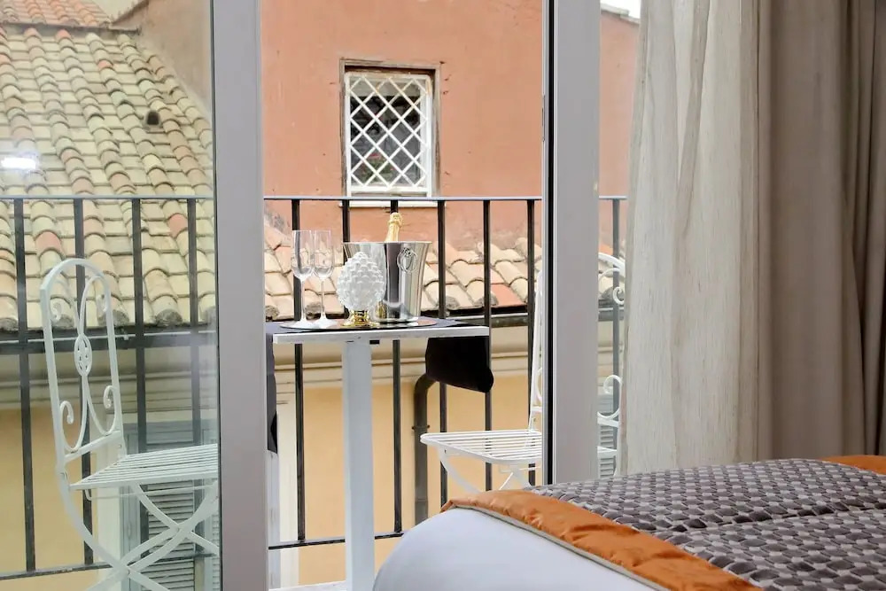 Fellini Design Suites