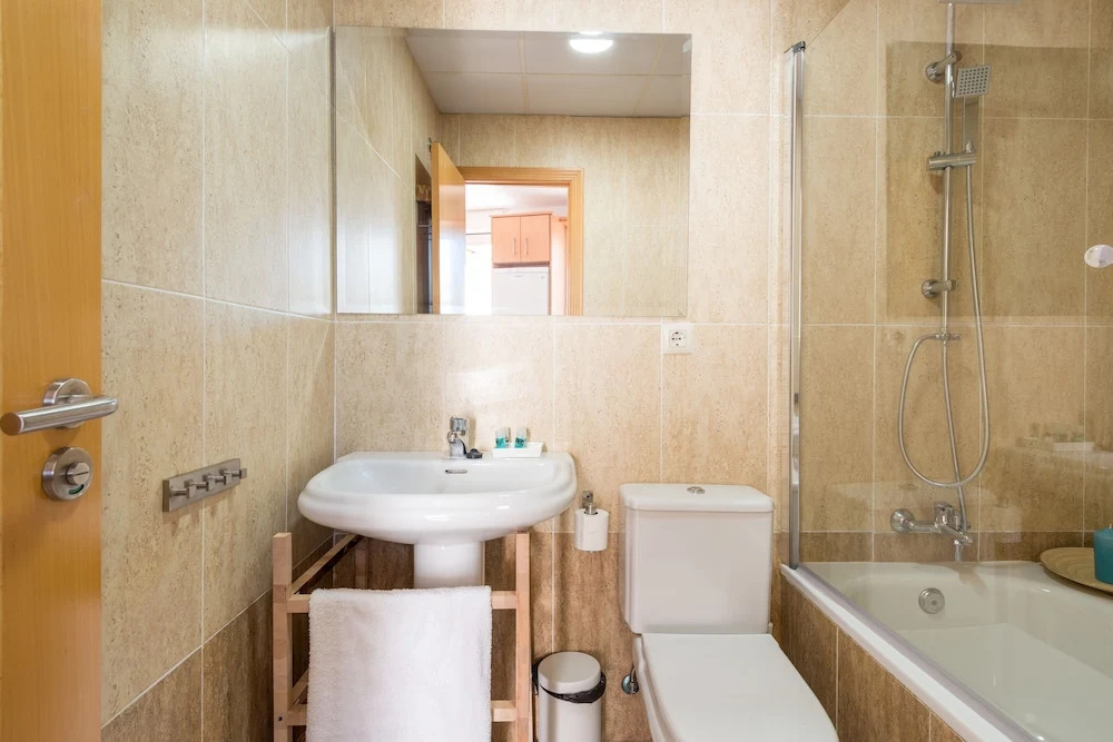 Ahro Suites Blanco Soler 3