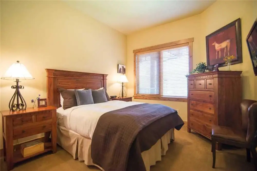 6308 Bear Lodge, Trappeur's Crossing Apartment 3