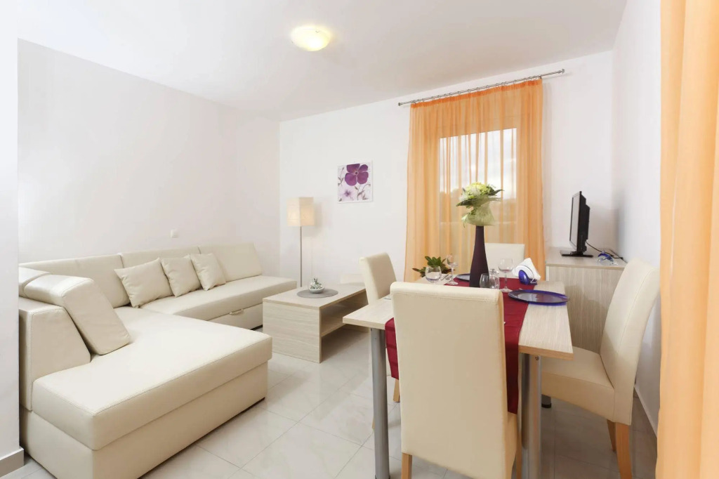 Apartments Bella