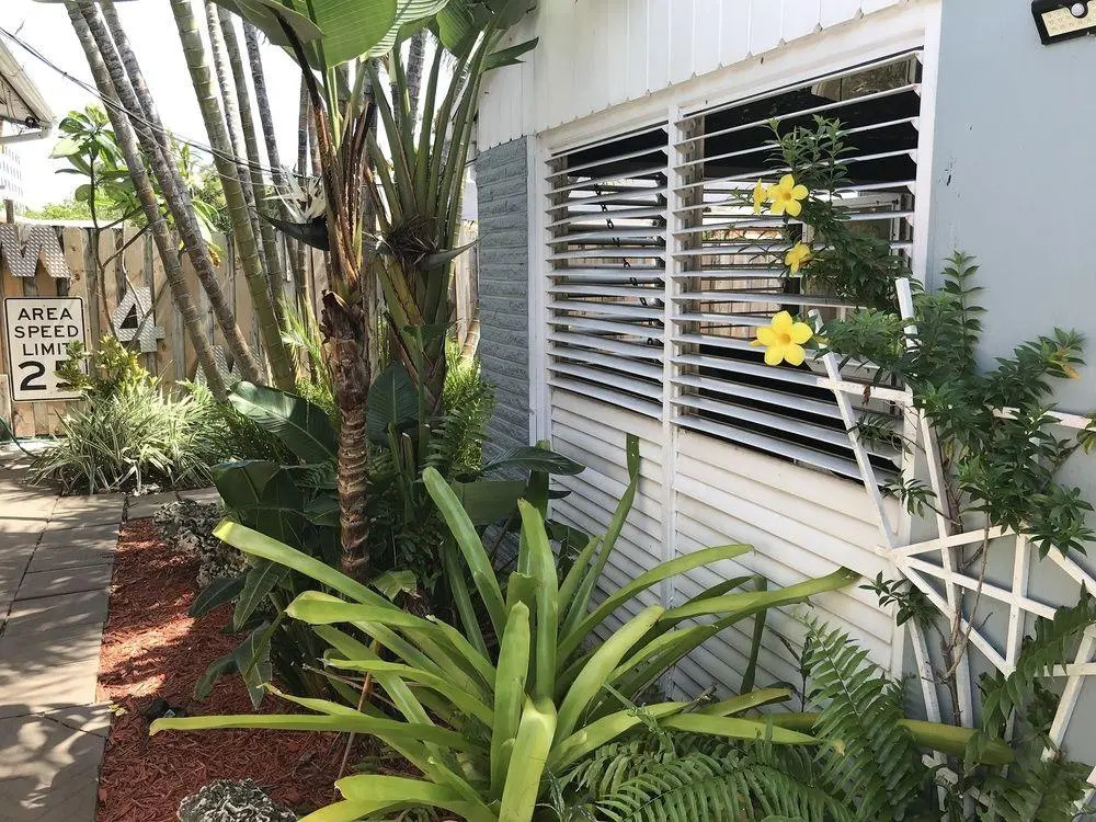 INN LEATHER GUEST HOUSE-GAY MALE ONLY