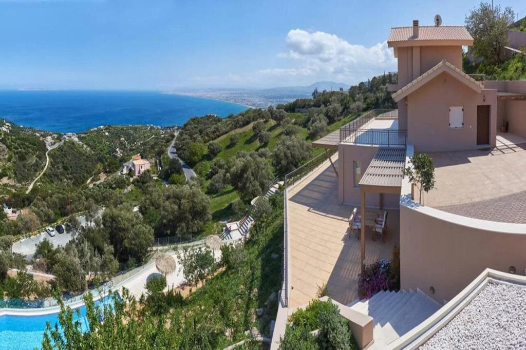 Villa Omikron