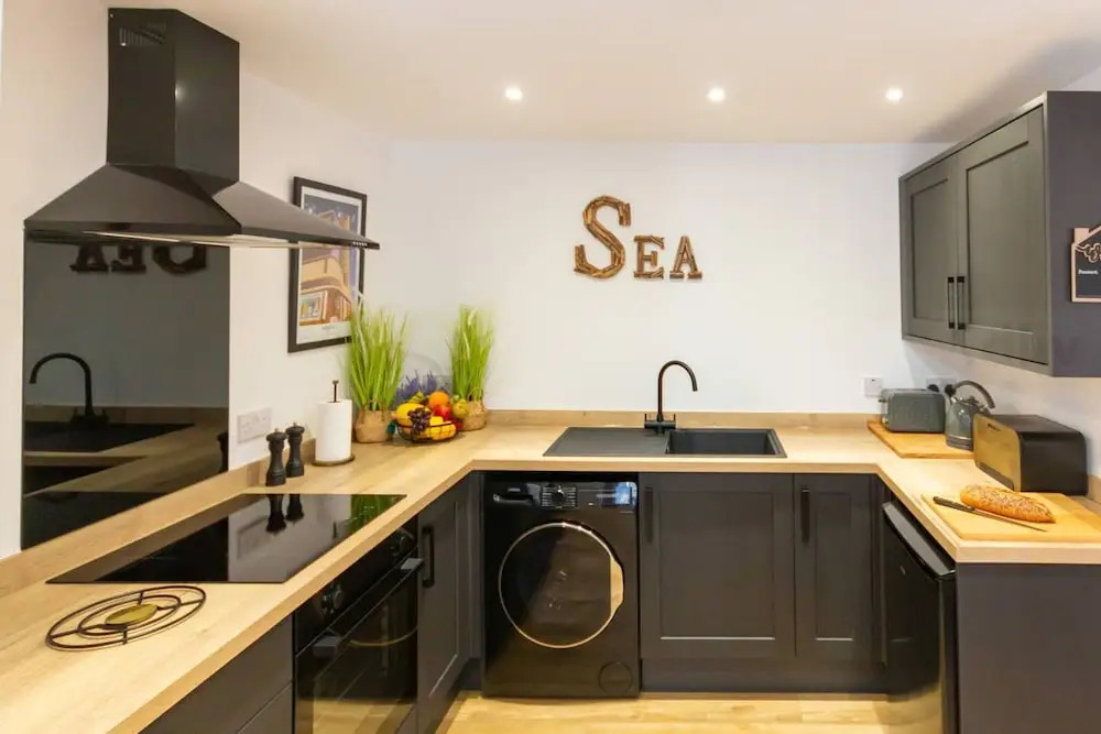 Dreamland Cottage Margate by Adliv