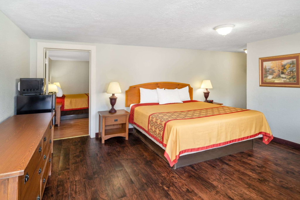 Pigeon Forge Parkway Inn