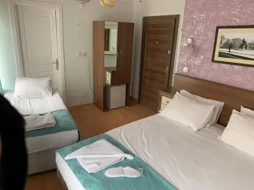 Emagine Hotel