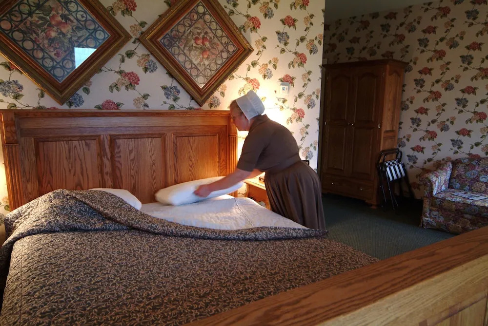 Red Maple Inn
