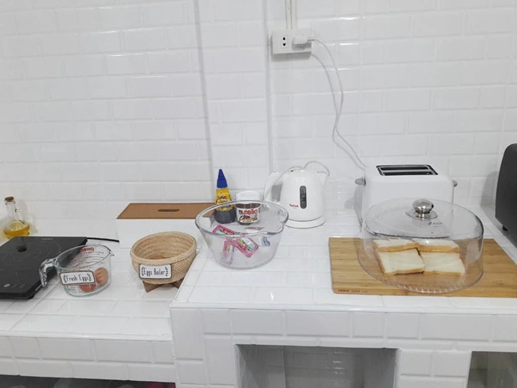 Beyond Bangkok Guesthouse - Hostel