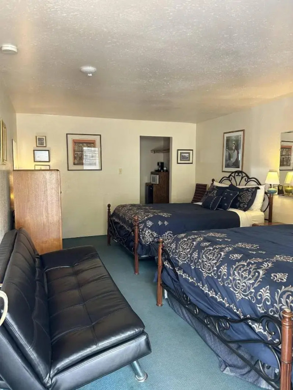 Columbine INN
