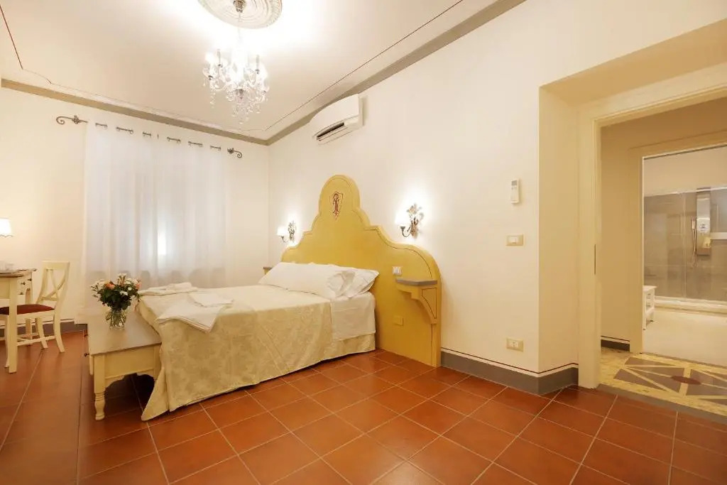 Palazzo Mari suite & rooms b&b