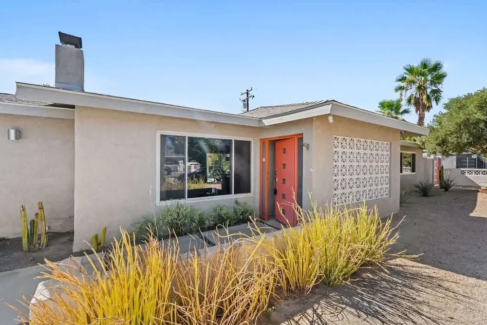 3 BDR Desert Oasis in the Heart of Palm Springs!
