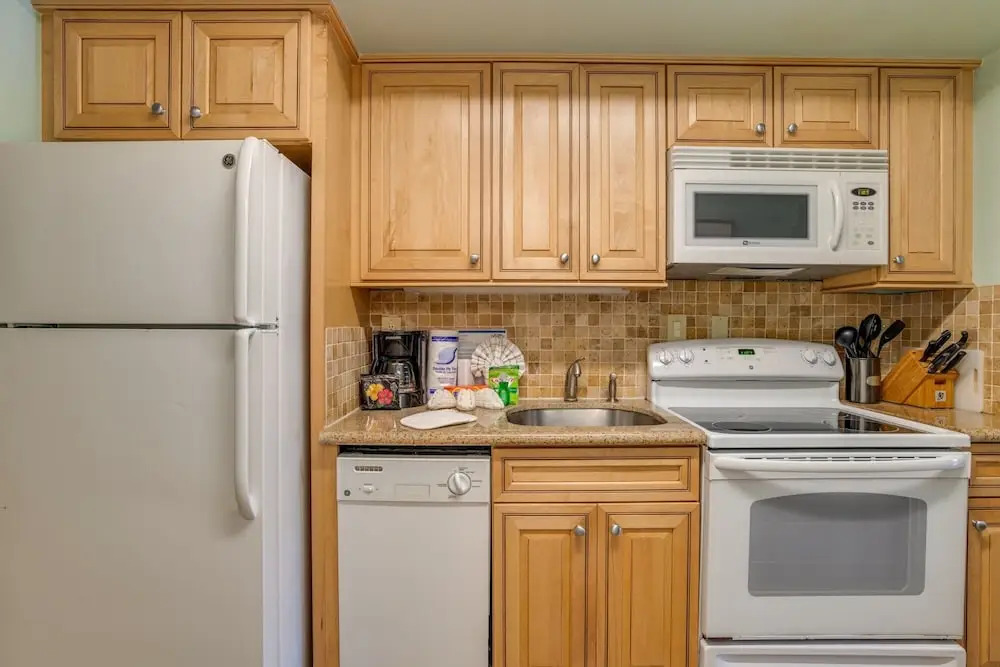 Maui Kaanapali S #b143 0 Bedroom Condo by RedAwning