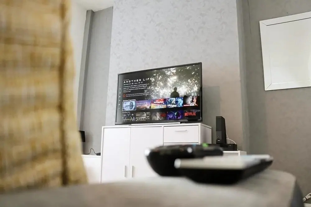 Modern Liverpool House Sleeps 12 Netflix