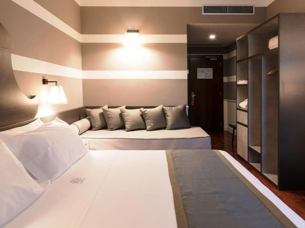 Hotel Torresi