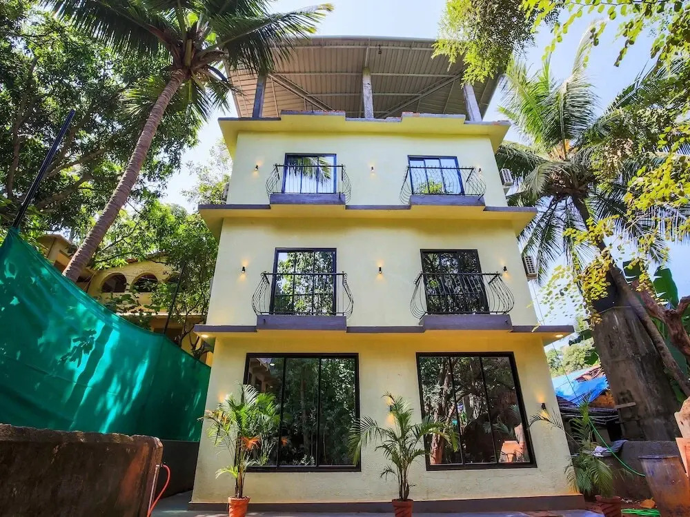 Toms Imperial Boutique by OYO Rooms
