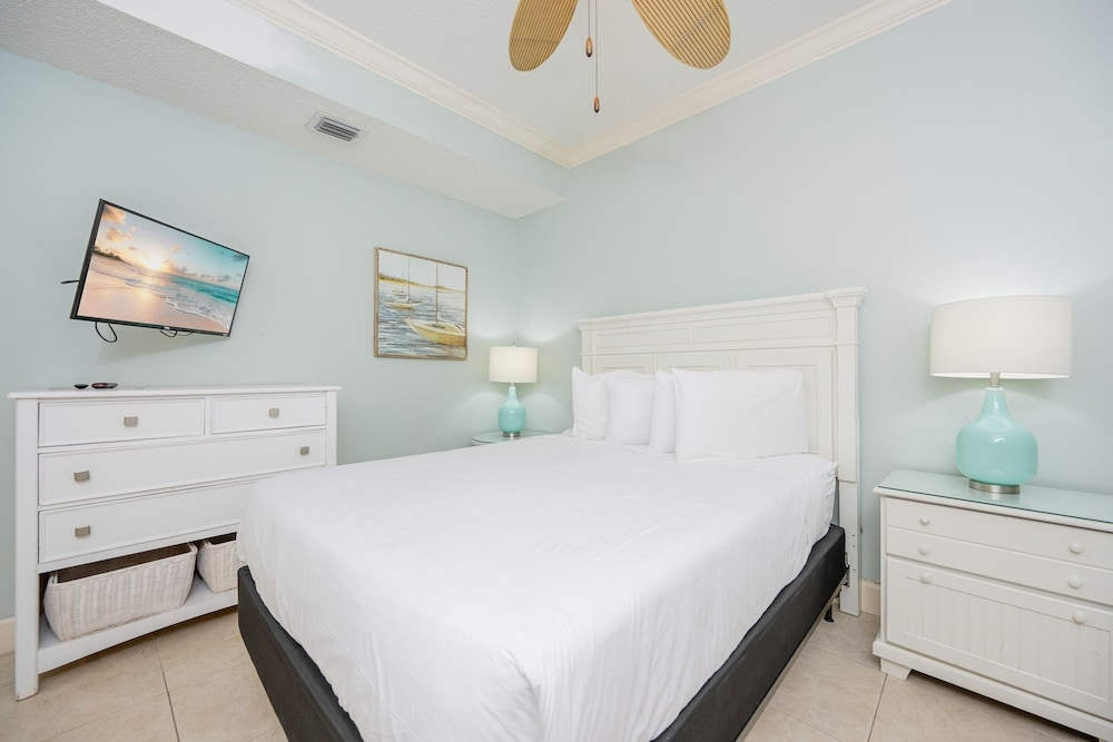 Phoenix On The Bay 1206 2 Bedroom Condo
