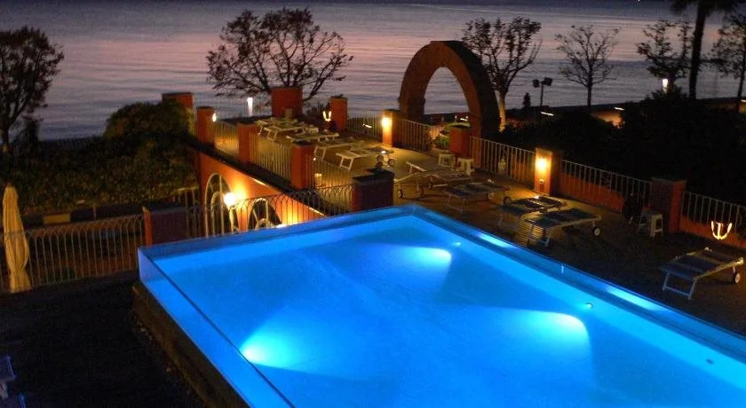 HOTEL ALLA RIVIERA lake view