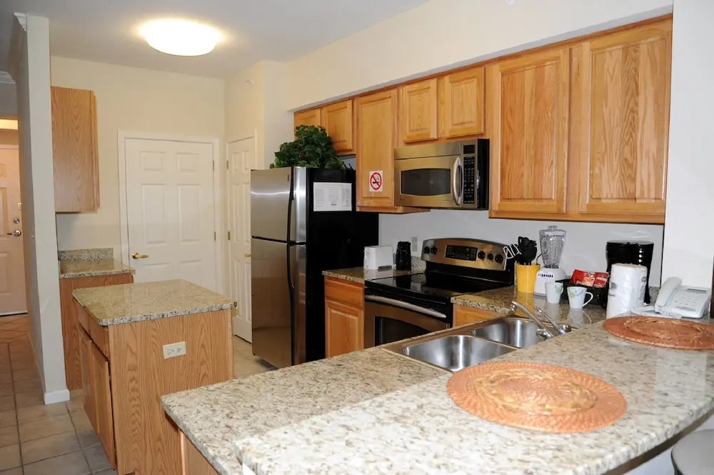 Legacy1-0802 2 Bedrooms 2 Bathrooms Condo