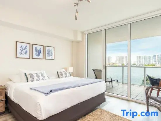Marina Bay 406
