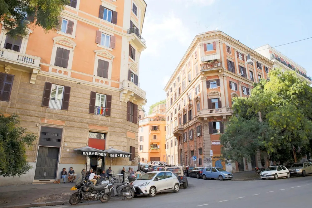 Quiet and Cozy Trastevere Hideaway