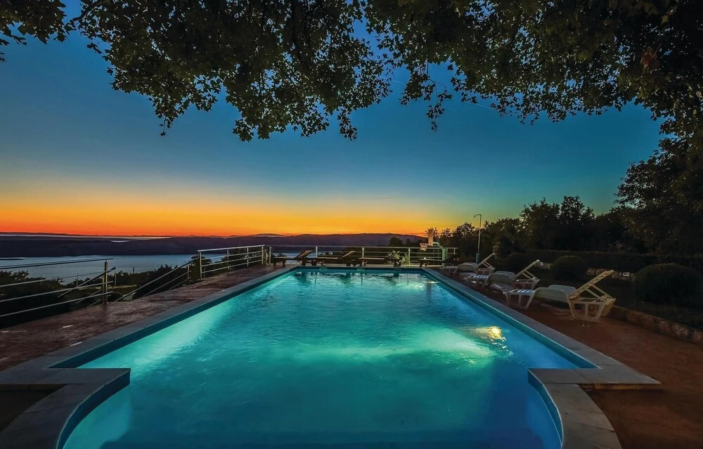 Awesome Home in Jablanac With Wifi and 6 Bedrooms