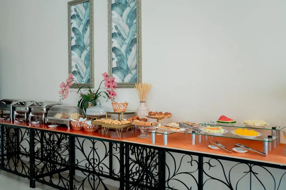 Megal Suites Hotel